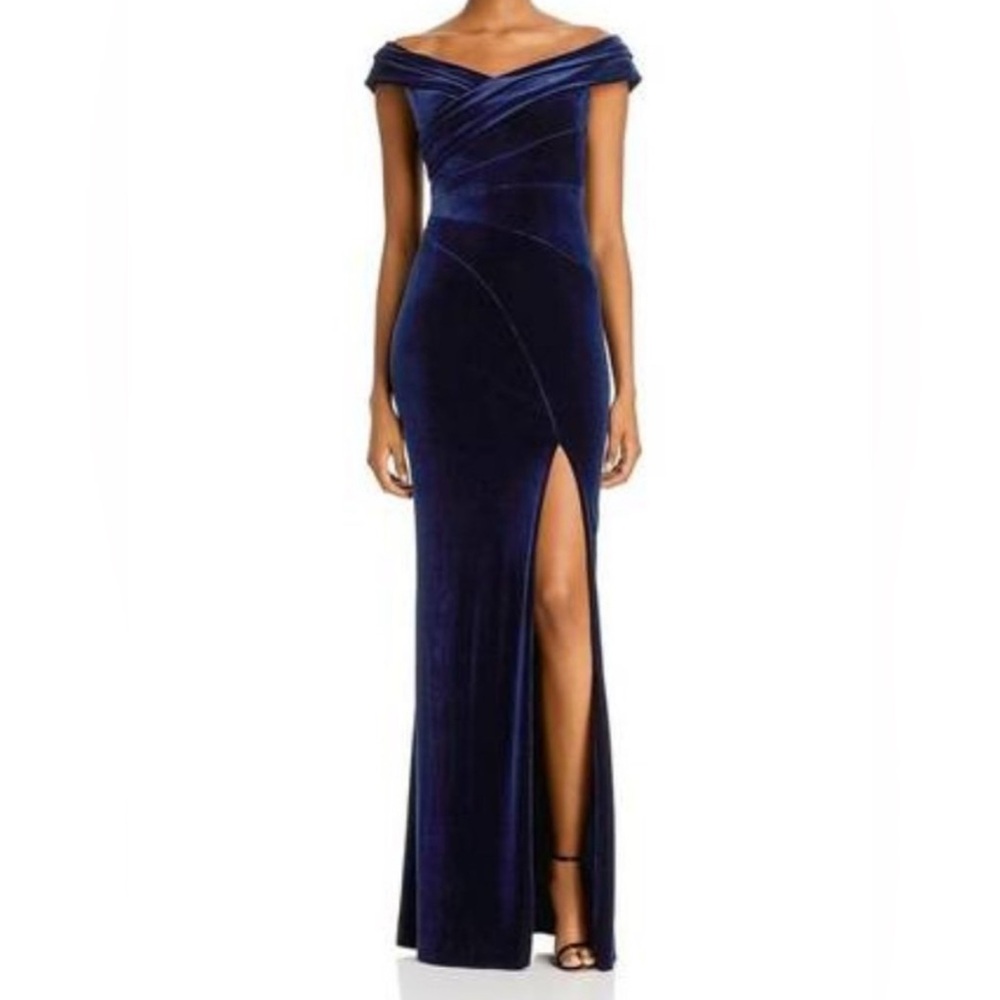Aidan Mattox Navy Blue Velvet Gown size 6